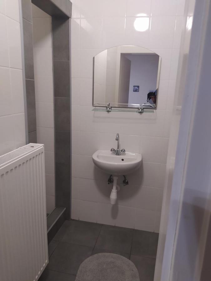 Pingpong Apartman Soltvadkert Buitenkant foto